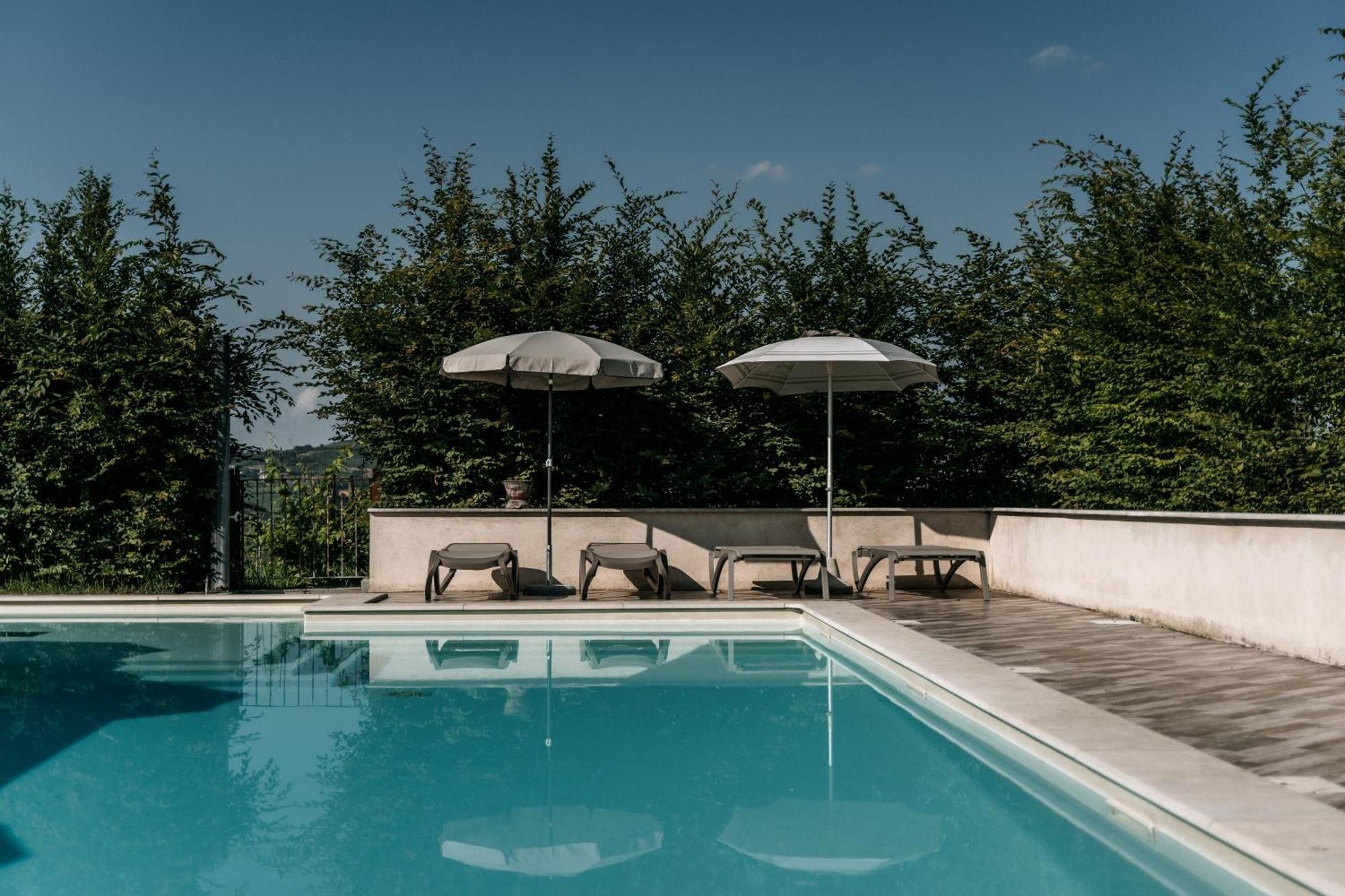 Borgo Casa Scaparone Villa Alba  Eksteriør bilde